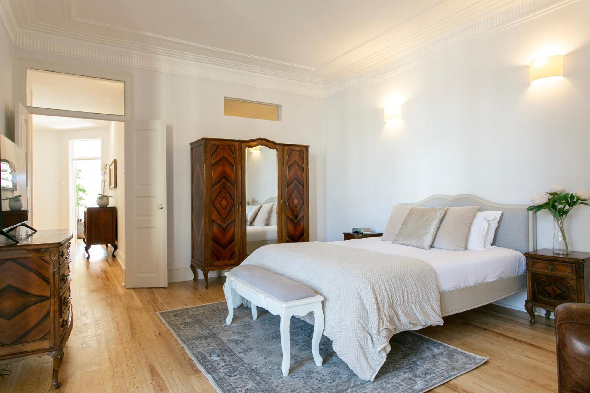 Boutique Apartment Near Ritz & Liberdade Lisbon Luaran gambar