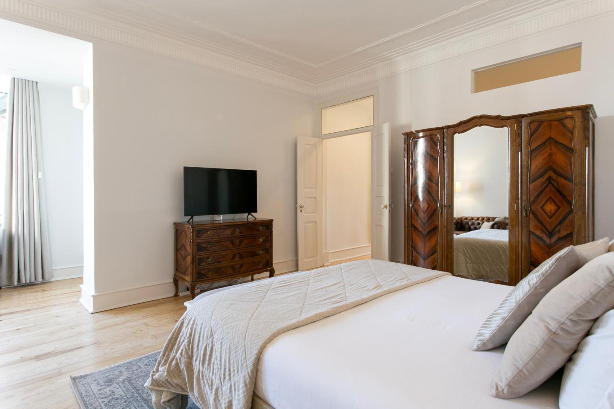 Boutique Apartment Near Ritz & Liberdade Lisbon Luaran gambar